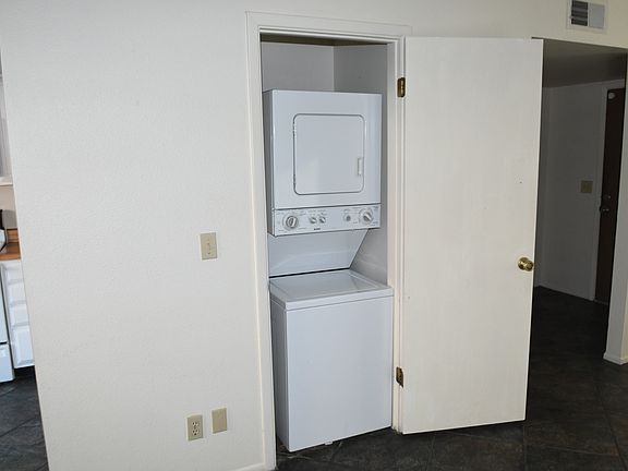 5th image of 15601 N 27th St Unit 25