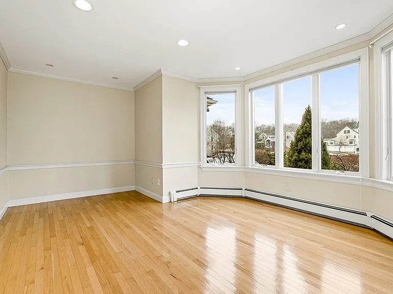 42 Oak Bluff Cir — Photo 13