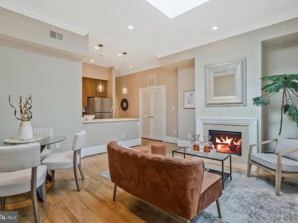1520 O St NW APT 305, Washington, DC 20005