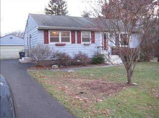 29 Clover Ave, East Greenbush, NY 12061