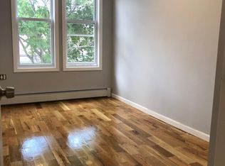 942 E 224th St #1, Bronx, NY 10466