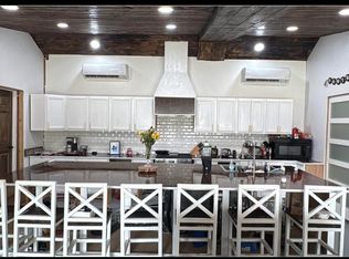 560 N Lake Dr, Gladewater, TX 75647