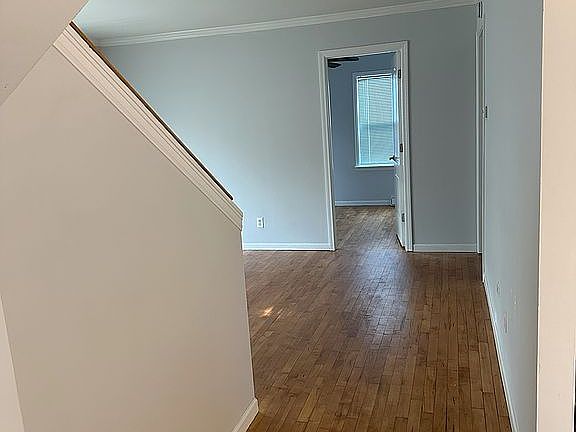 5th image of 417 N Prospect Dr