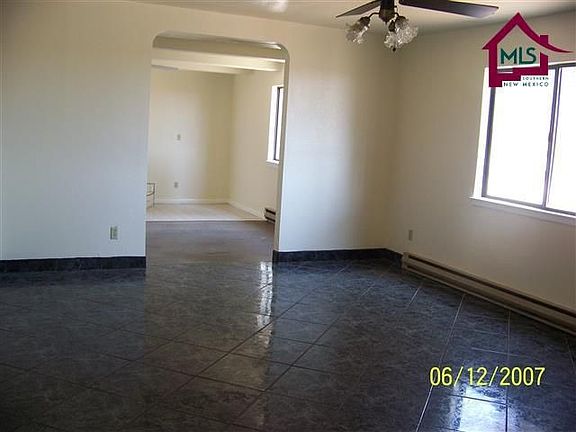 4th image of 9589 Longhorn Dr