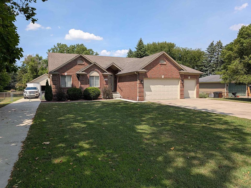 1st image of 8389 Rhode Dr