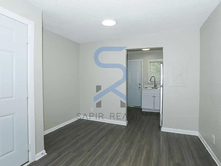 2065 Alison Ct SW #7 — Photo 4