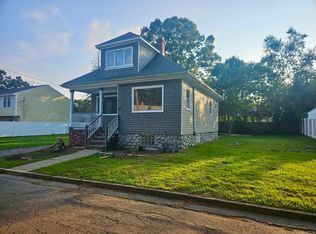 147 Milford St, New Bedford, MA 02745