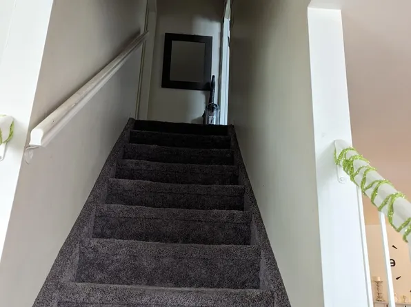 168 Keswick Dr, Piscataway, NJ 08854