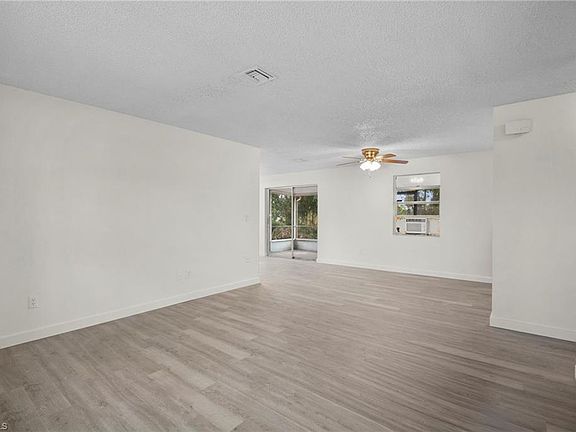 3rd image of 8251 San Carlos BLVD