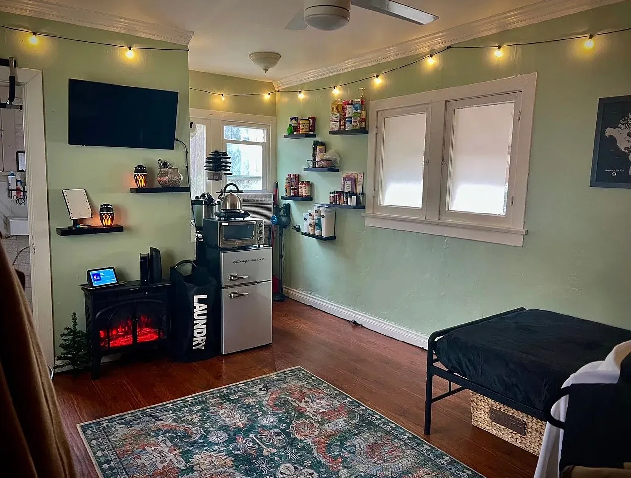 Studio, 400 sqft, $1,650 — Photo 4