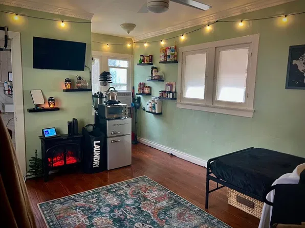 6553 1/2 Franklin Ave, Los Angeles, CA 90068