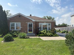 209 E Palmer Ave, Northlake, IL 60164