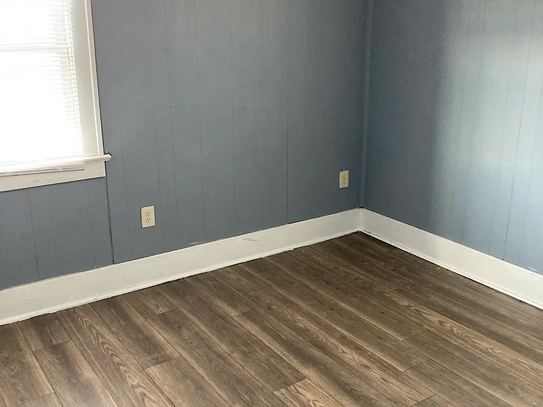 1311 Roosevelt Ave #DOWN STAIRS — Photo 11
