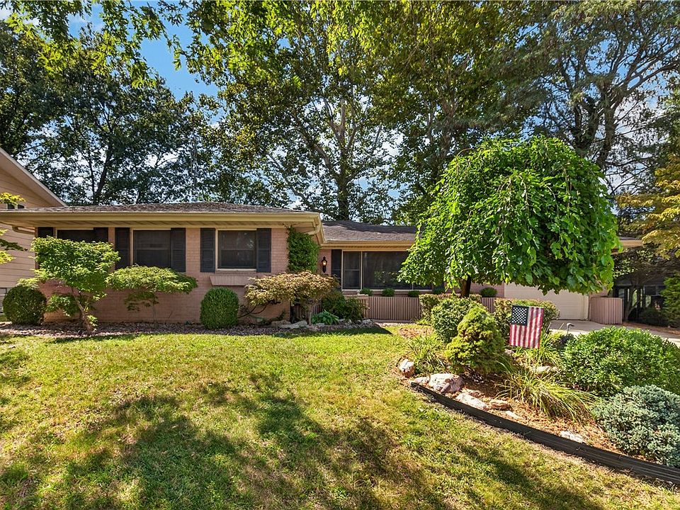 1st image of 4147 N Newcastle Dr