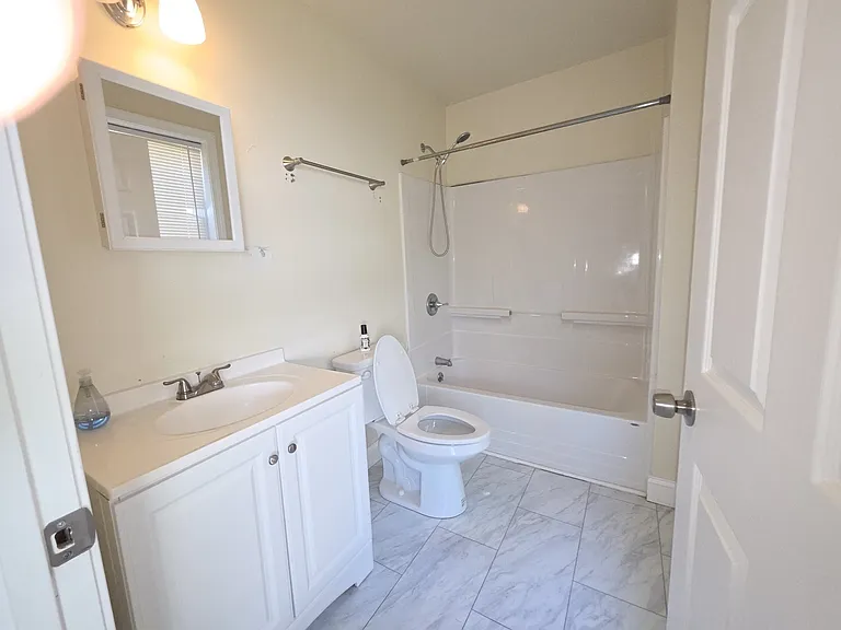 659 Southbridge St #1 — Photo 6