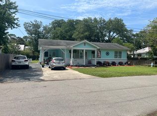 112 E Owens St, Southport, NC 28461