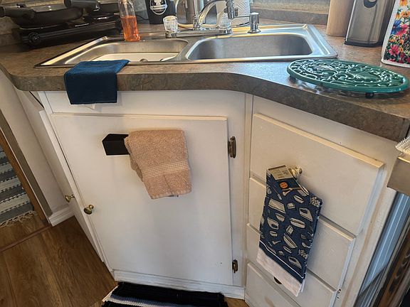 5th image of 4049 Yeats Dr #217