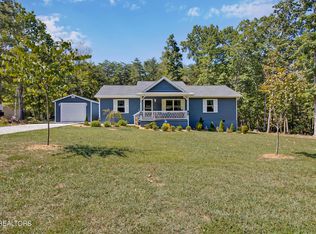 856 River Chase Trail Tr, Clarkrange, TN 38553