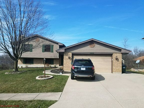 2nd image of 1555 Sherwood Forest Dr