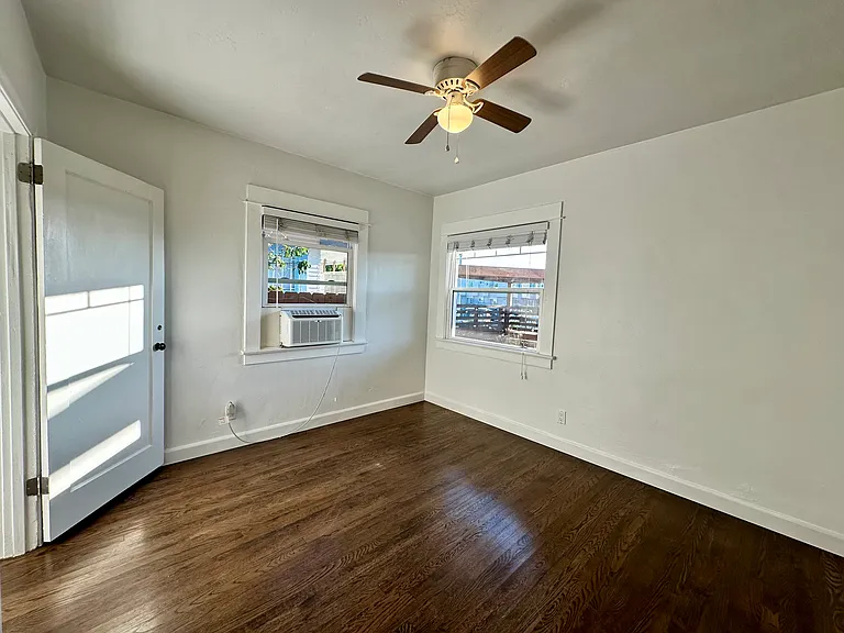 3861 42nd St — Photo 21