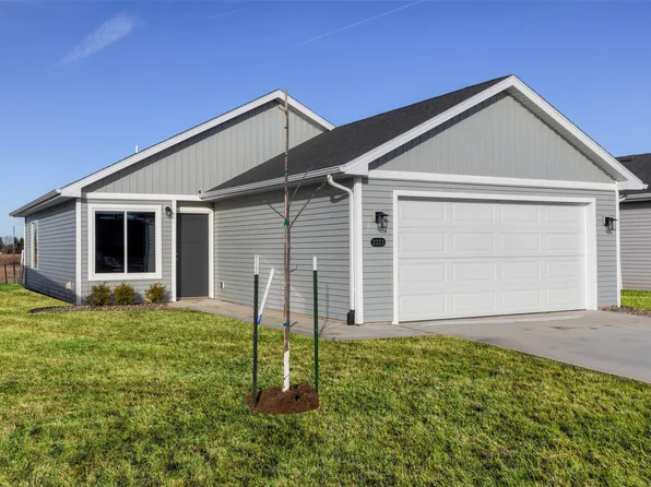 2223 Legacy Dr, Norwalk, IA 50211