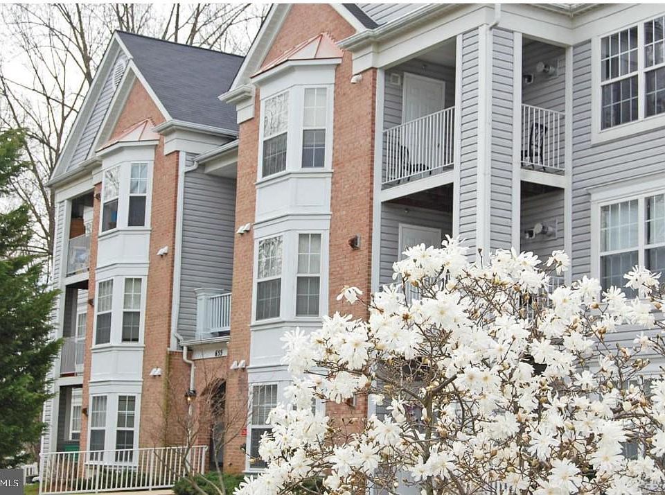 1st image of 655 Burtons Cove Way Unit 11
