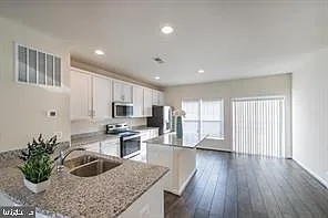 233 Upper Brook Ter — Photo 3