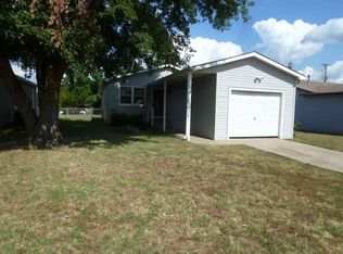 1518 N 10th St, Arkansas City, KS 67005