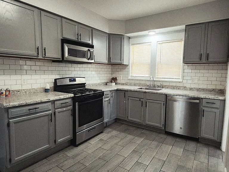 15 Mason St — Photo 11
