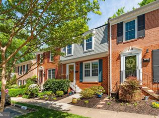 2353 Horseferry Ct, Reston, VA 20191