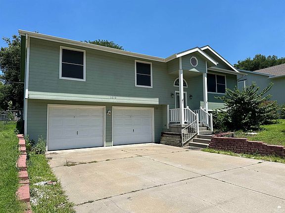 2nd image of 1610 Little Kitten Ave