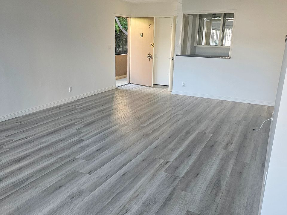 1st image of 11924 Montana Ave APT 5