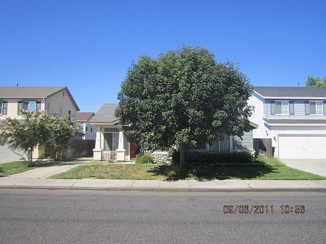 1st image of 4021 Heritage Dr