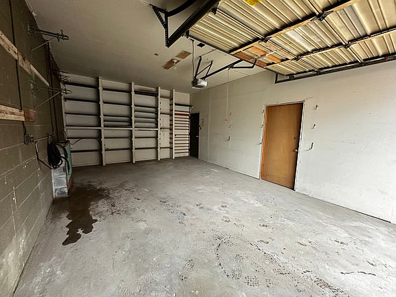 5th image of 901 Cantrell St