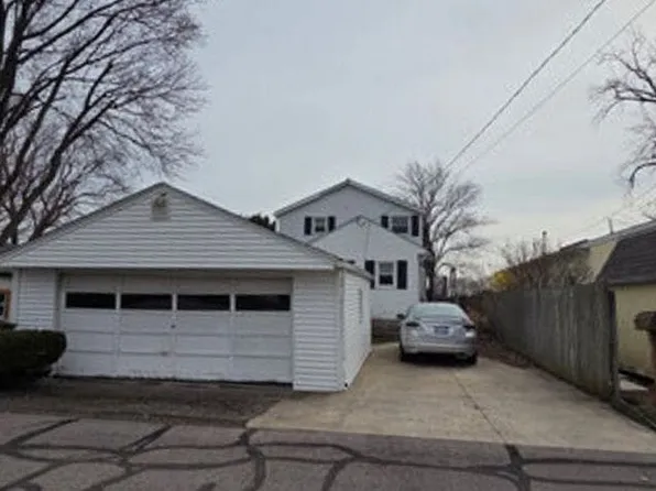 3107 Morin Point St, Erie, MI 48133