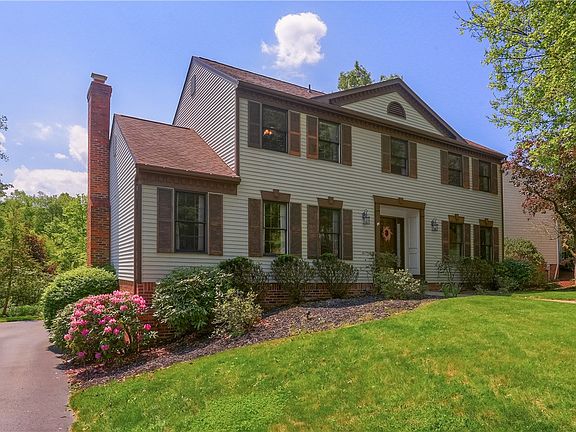 2nd image of 5124 Bronwyn Ct
