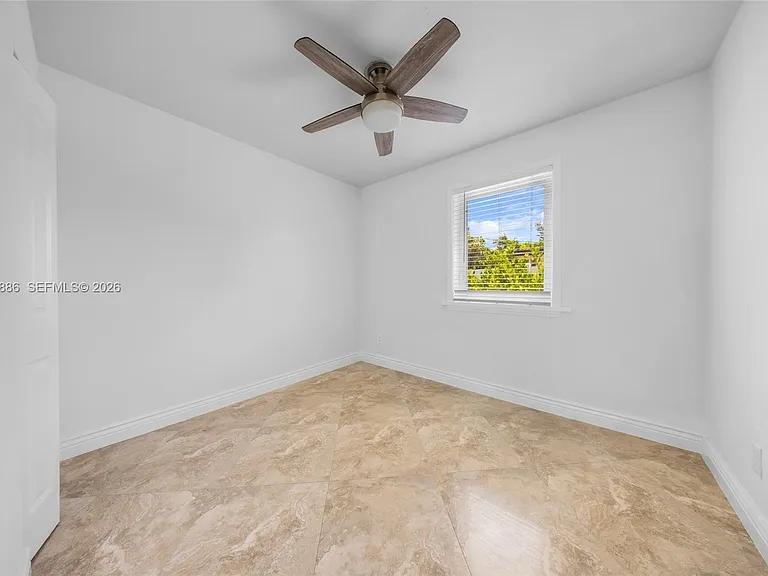 1837 NE 48th Ct — Photo 26