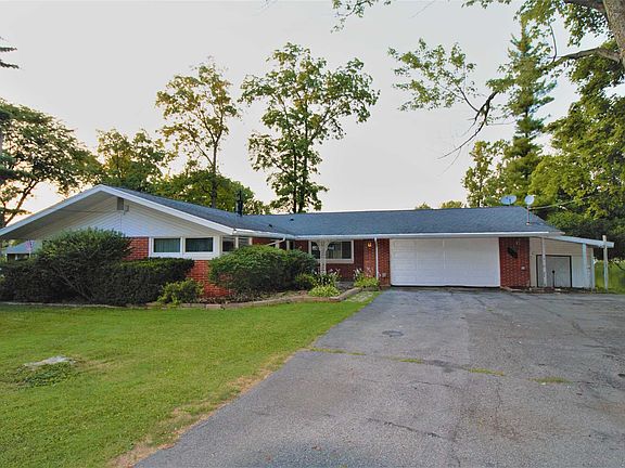 3rd image of 605 Wakefield Village Blvd