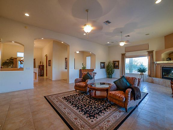 3rd image of 6200 N Tucson Mountain Dr