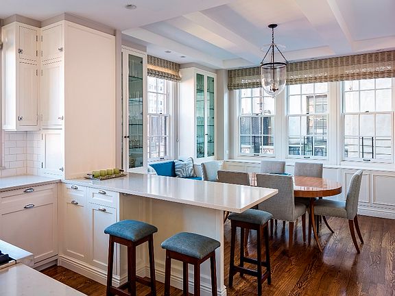 3rd image of 955 Lexington Ave #6C