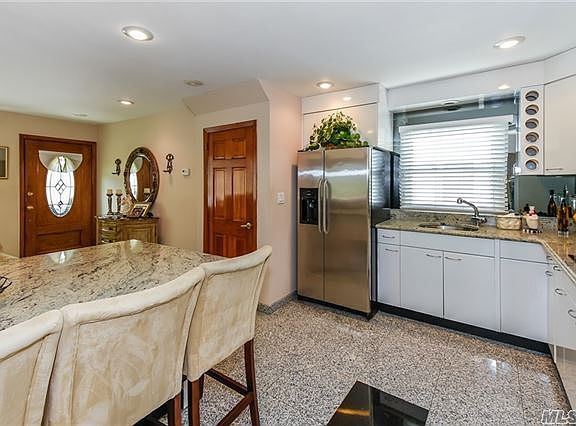 3rd image of 50 Sandalwood Ave