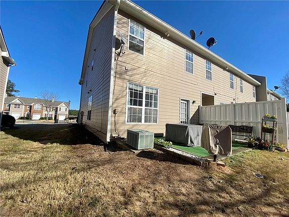 4th image of 175 Oak Green Dr