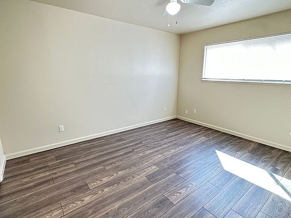 3rd image of 1100 E 17th St #8