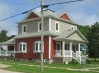 10013 Center St, Hebron, IL 60034