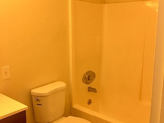3rd image of 6 Hamre Ln