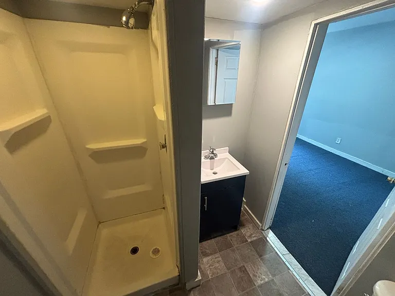 833 W Pine St — Photo 6