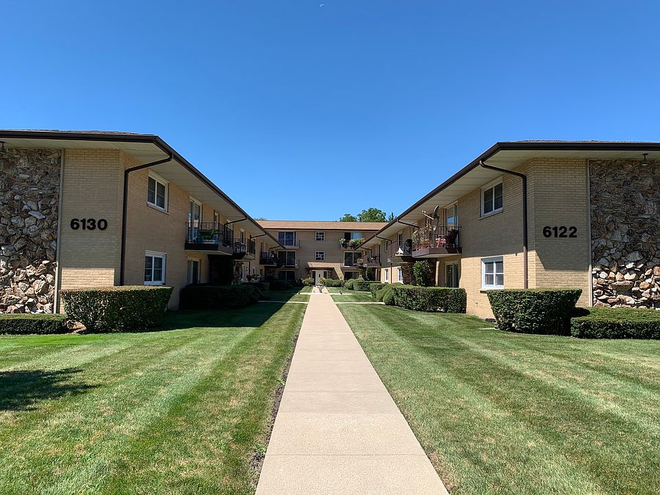 1st image of 6126 S Kensington Ave #206