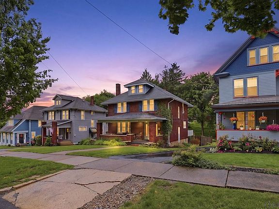 2nd image of 128 Colgate Ave