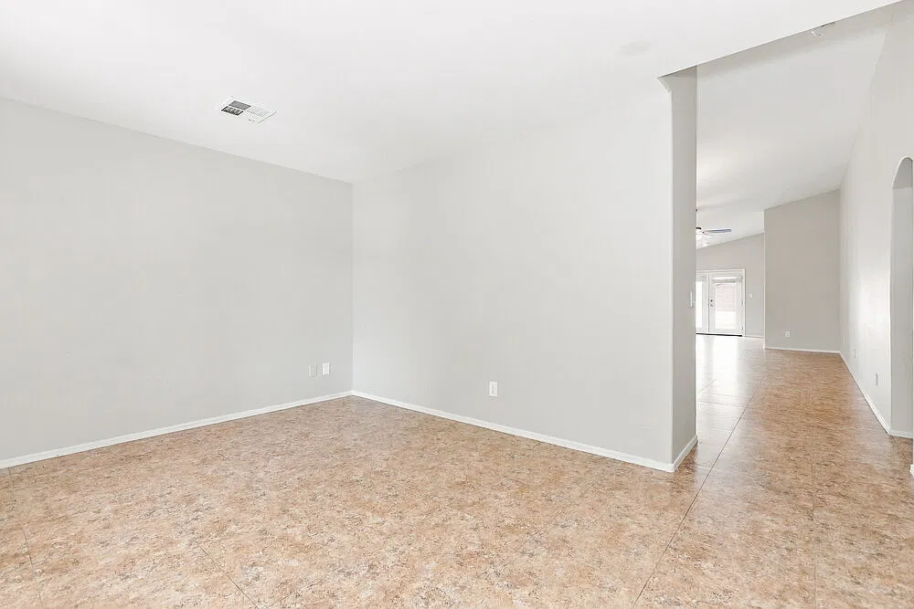 4 bed, 2.0 bath, 1682 sqft, $1,855 — Photo 4