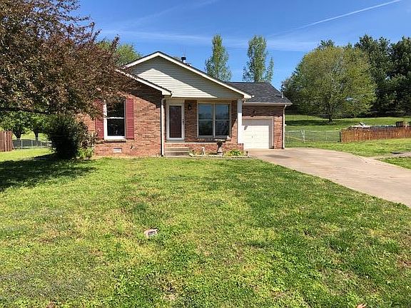 2nd image of 713 Clayton Dr